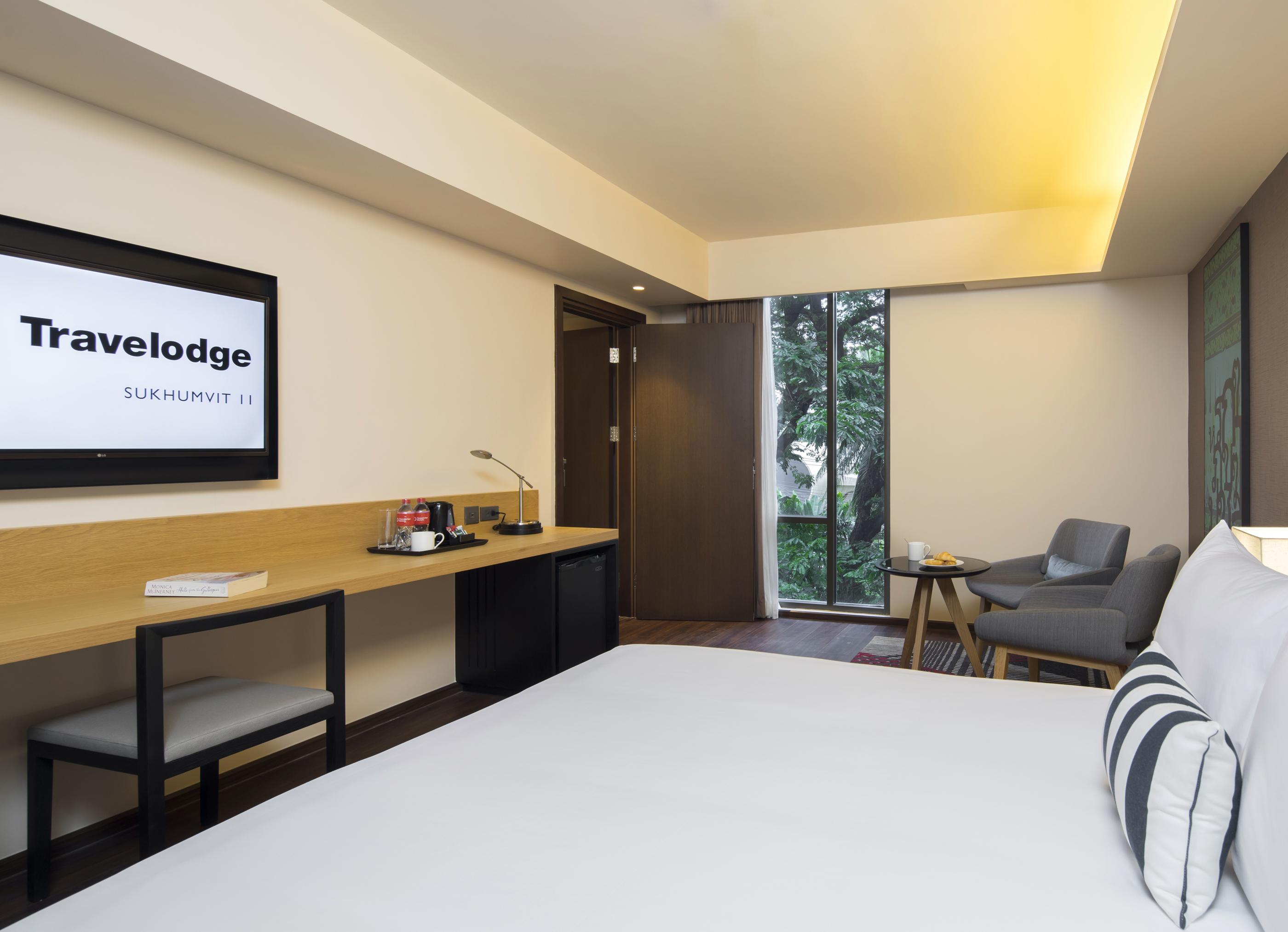 Travelodge Sukhumvit 11 Бангкок Экстерьер фото