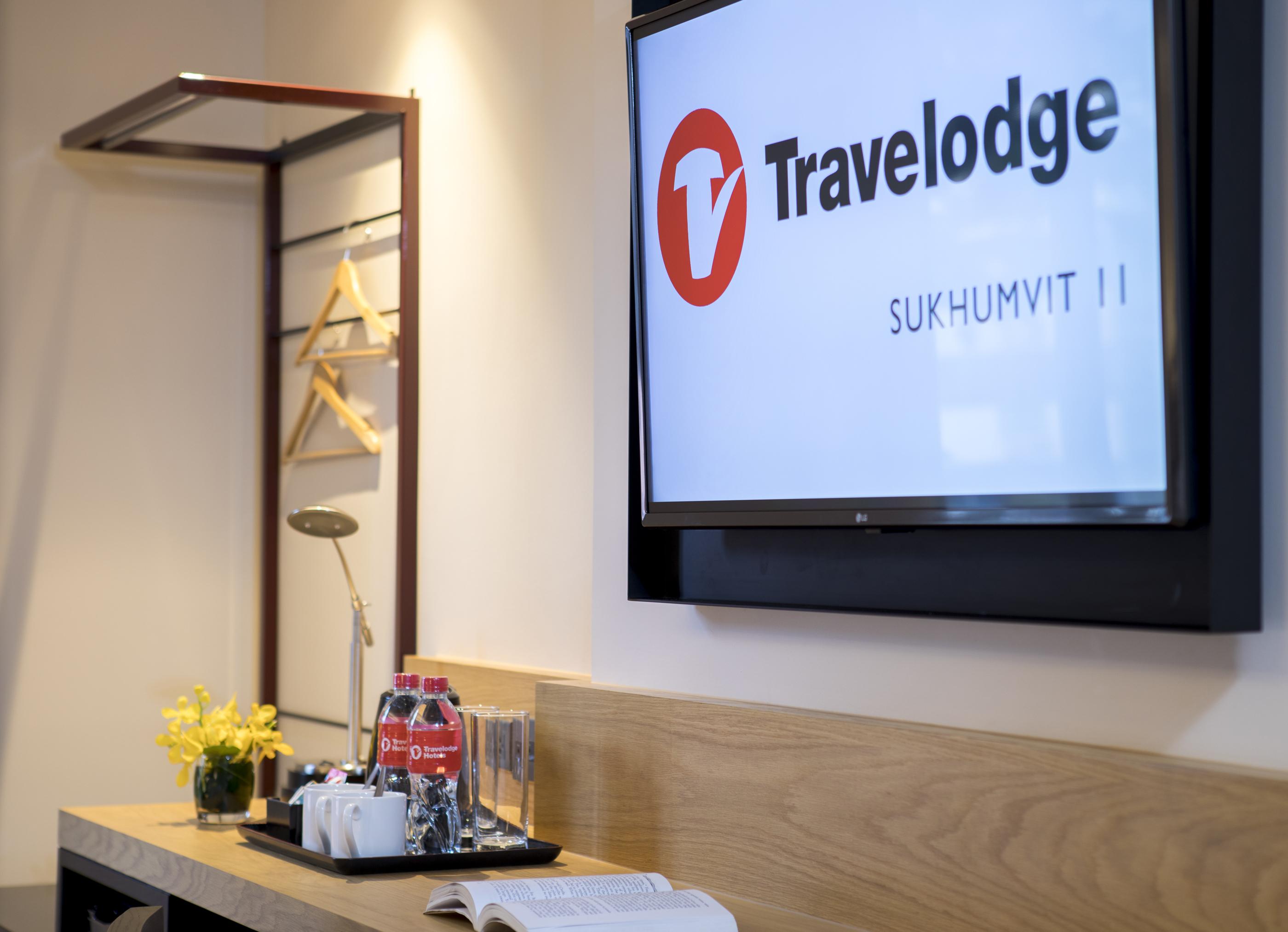 Travelodge Sukhumvit 11 Бангкок Экстерьер фото